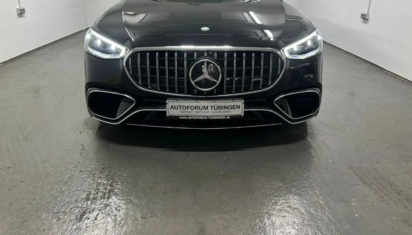 Mercedes-Benz S 63 E Performance L · Außenansicht 3