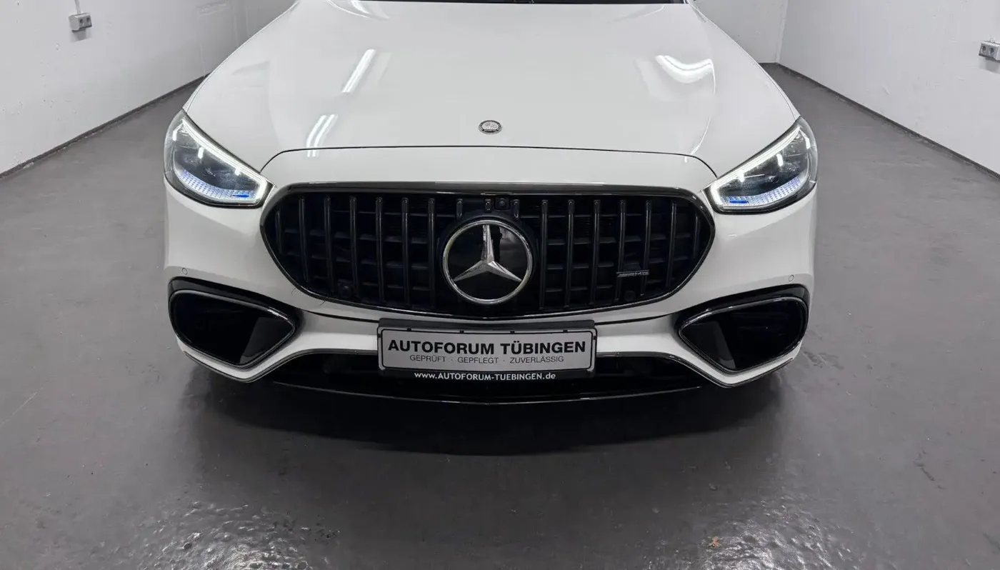 Mercedes-Benz S 63 E Performance L · Außenansicht 3