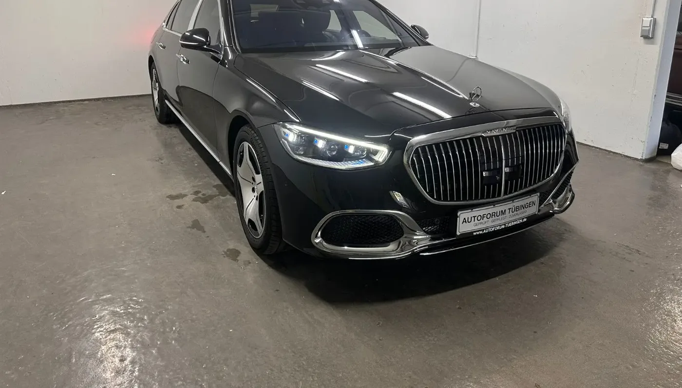 Mercedes-Benz 580 Maybach