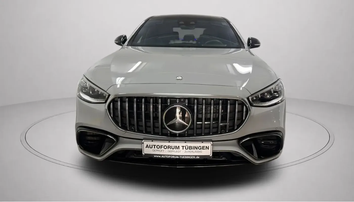 Mercedes-Benz S 63 E Performance L · Außenansicht 3
