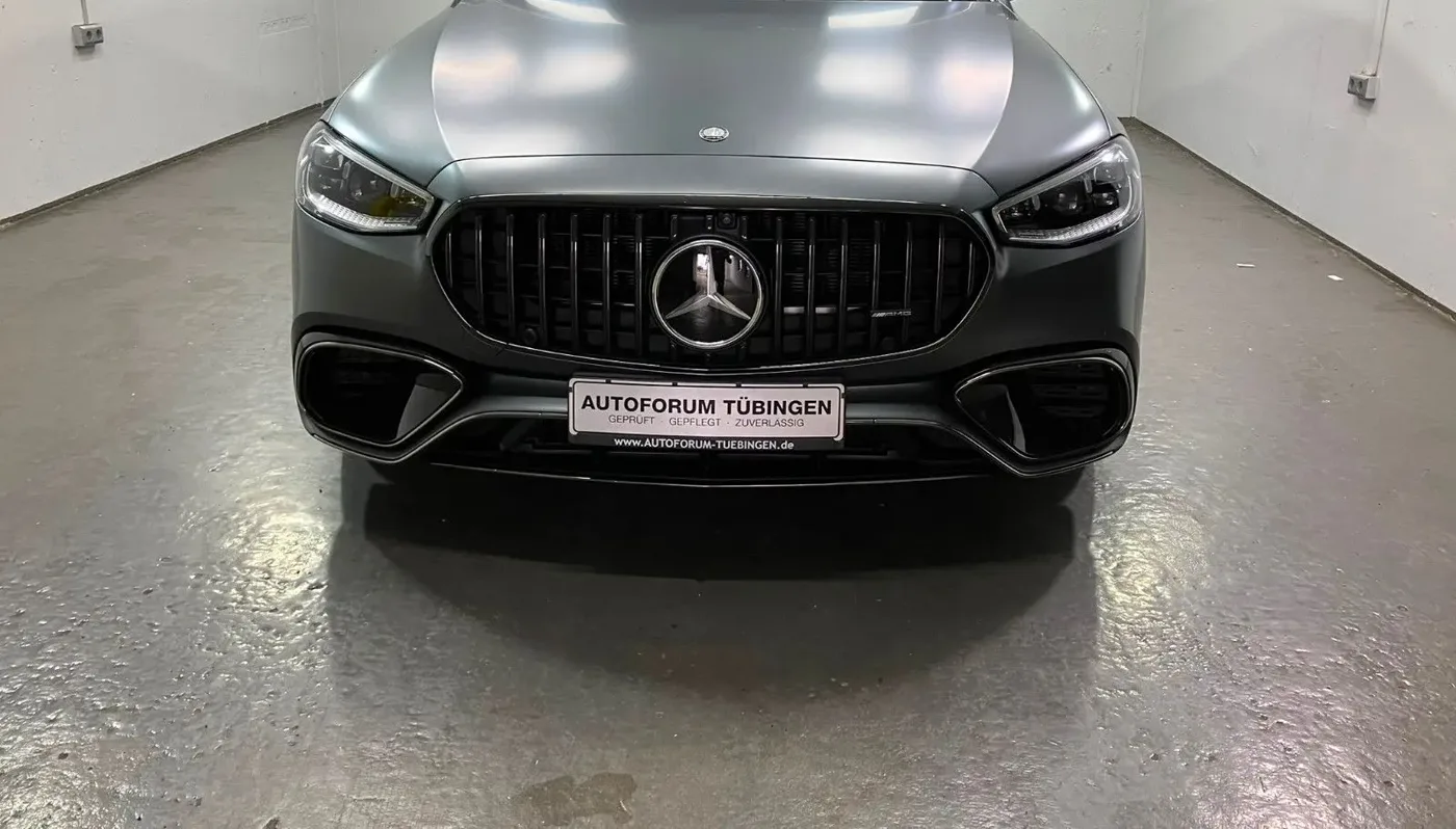 Mercedes-Benz S 63 E Performance L · Außenansicht 3